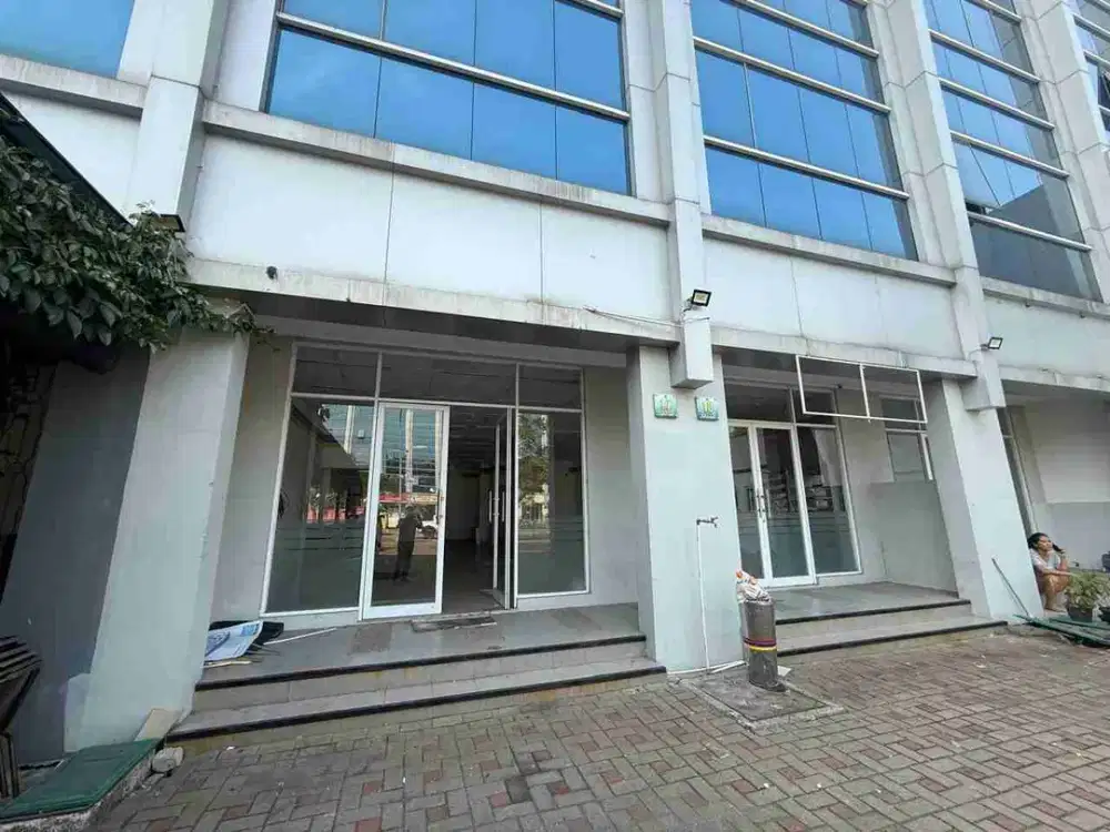 DISEWA RUKO PREMIUM 4 LANTAI di Ruko PIK Beach Boulevard – Golf Island, Pantai Indah Kapuk, Jakarta Utara
