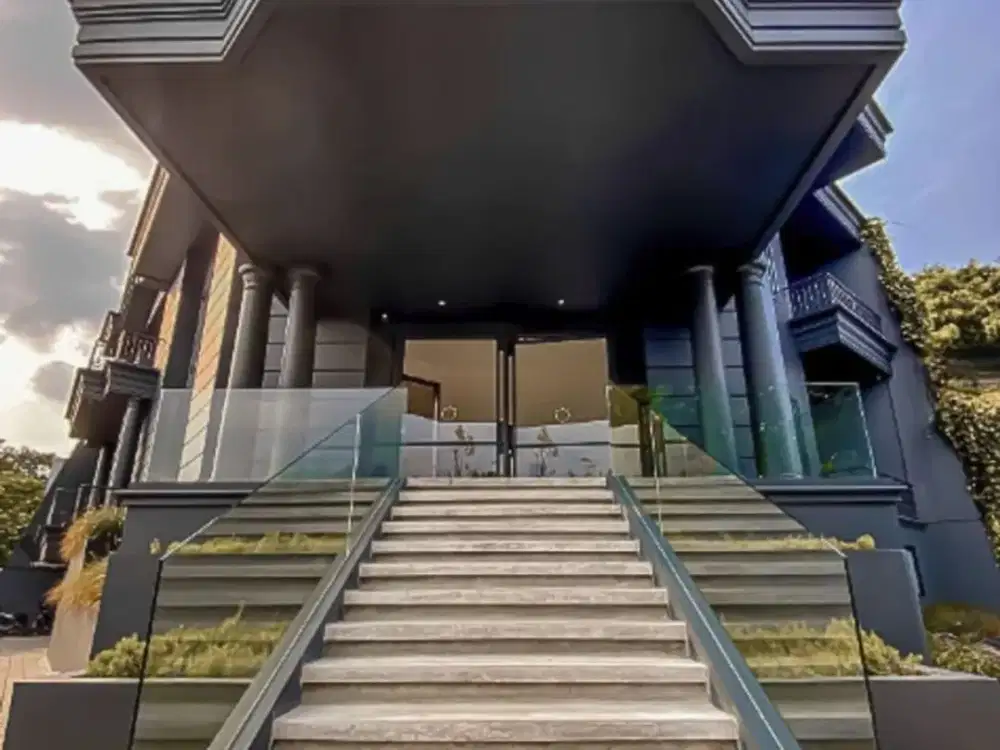 Disewakan Mini Gedung/Ruang Usaha di Area Menteng Jakarta Pusat Std715