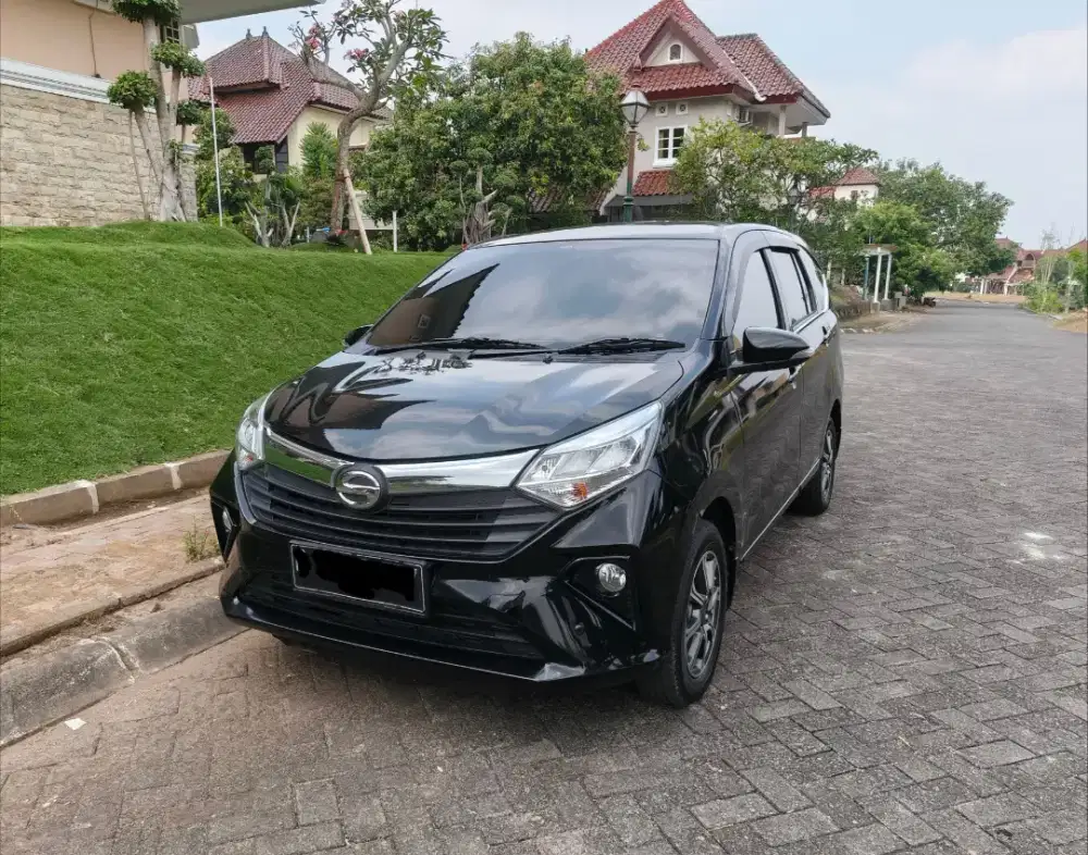 Low km 11 ribu  |  Daihatsu Sigra 1.2 R DELUXE matic 2021/2022