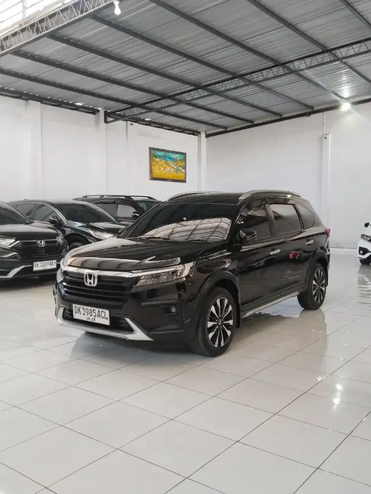 HONDA BR-V  PRESTIGE ASLI BALI KM 20 RB SEPERTI BARU
