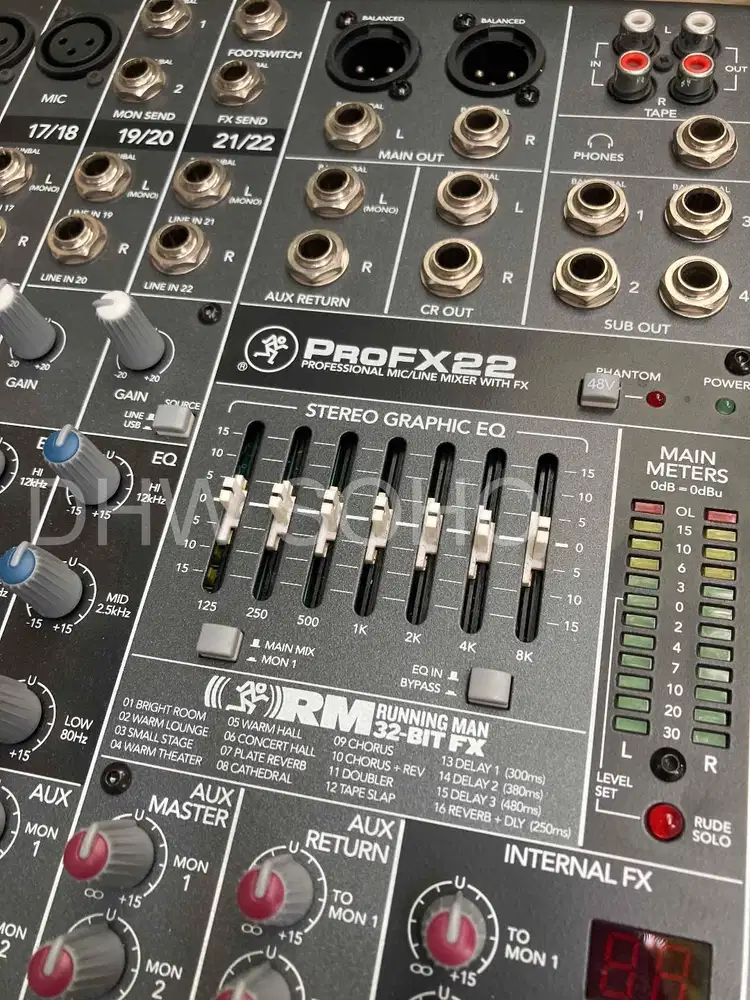 MACKIE PROFX22 + USB kondisi BARU, SEPARO HARGA TOKO