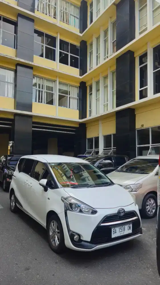 Toyota Sienta G MT 2018
