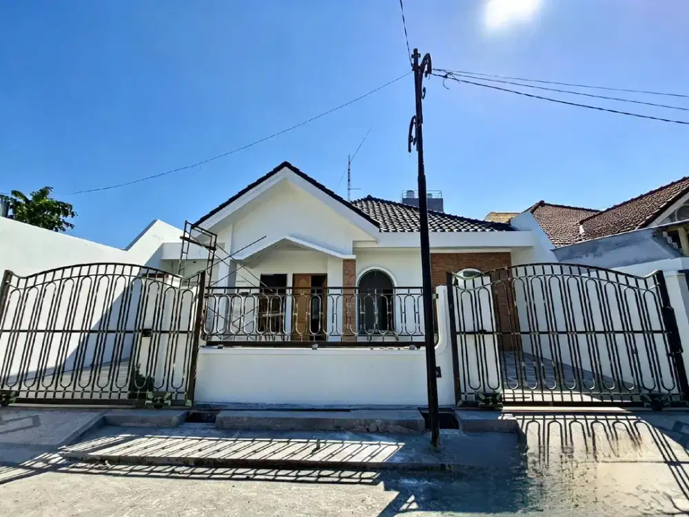 RUMAH BARU MINIMALIS MODEREN LOKASI JL.BROBUDUR MOJOLANGU KOTA MALANG