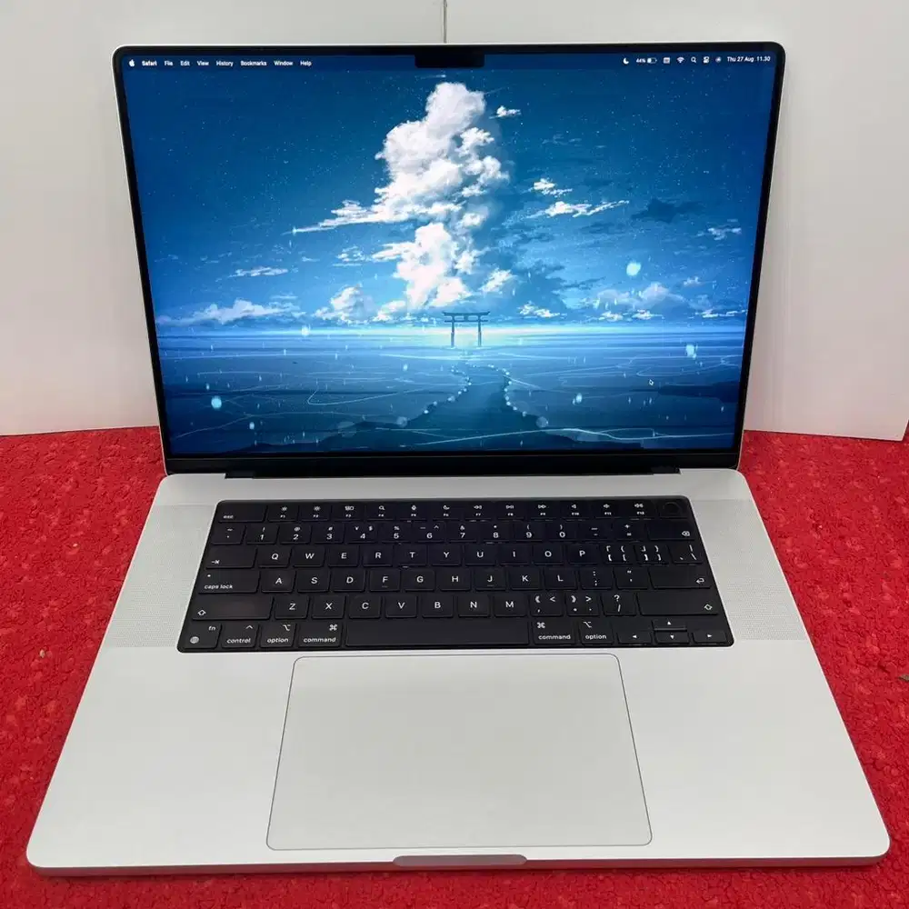Macbook Pro 16 inch 2021 M1 Pro Silver