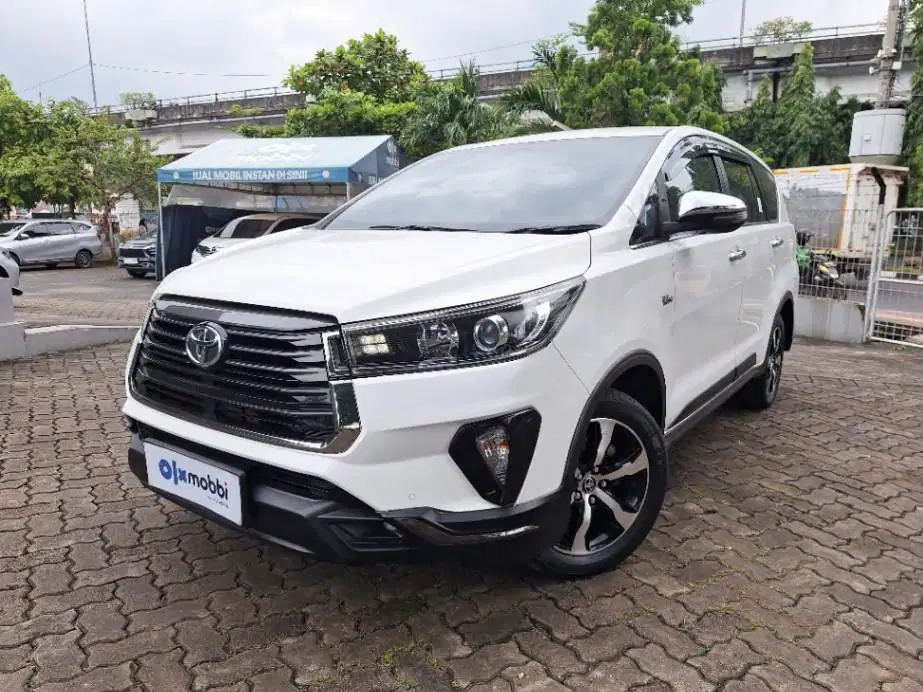 Pajak Panjang - Toyota Kijang Innova 2.0 Venturer Bensin-AT 2021