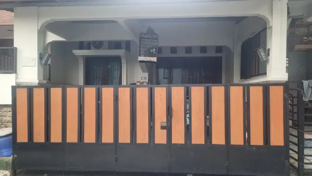Di jual rumah perumahan taman century 2