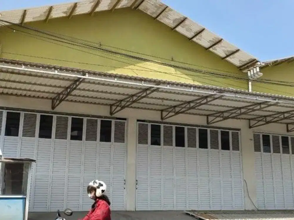 Gudang Luas Lokasi Strategis di Lokasi Berkembang Dekat Ring Road Selatan