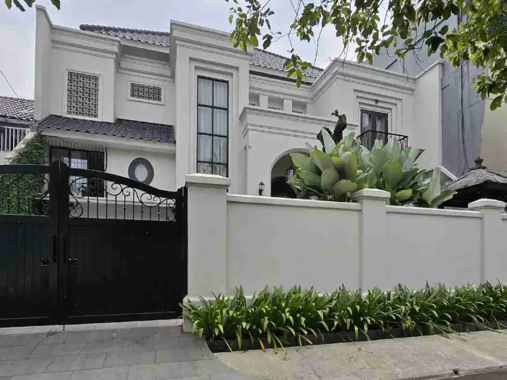 dijual Rumah mewah siap huni di Kebayoran Baru Jakarta Selatan