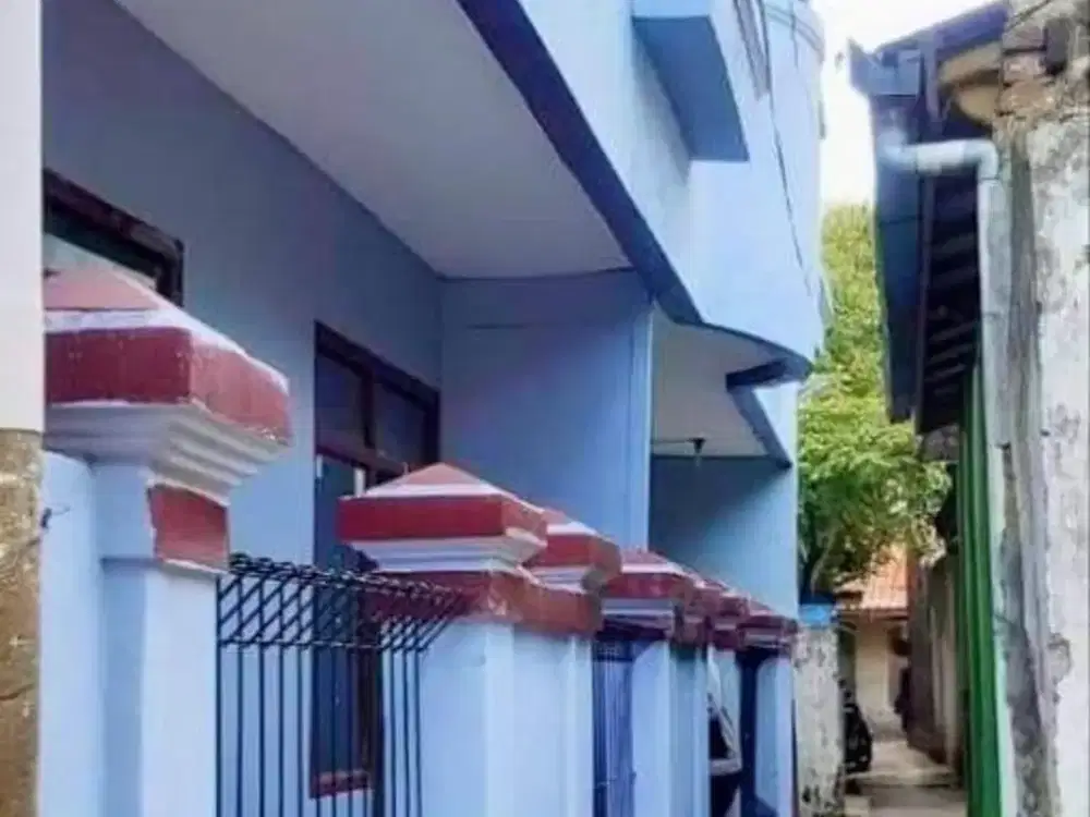 JUAL MURAH! KOS KOSAN 28 KAMAR BONUS dan RUMAH INDUK, ROI 13% di CIMINDI