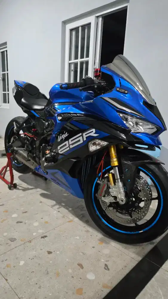 Kawasaki ZX25R ABS Quick Shifter