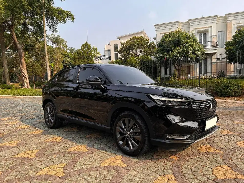 Honda HRV All New 1.5L SE CVT with Panoramic Glass Roof tahun 2022