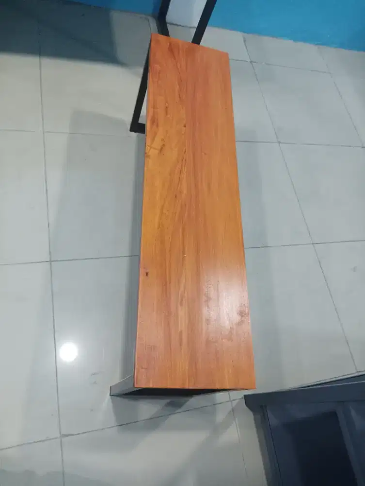Jual kursi kayu kaki nya besi murah