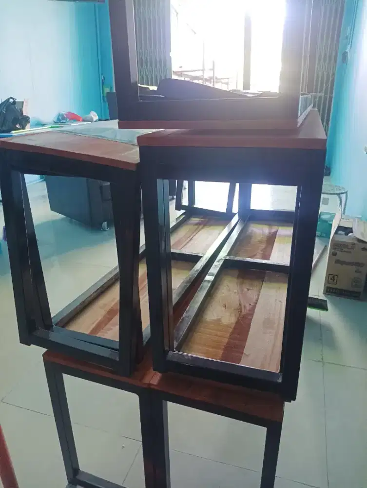 Jual kursi kayu kaki nya besi murah