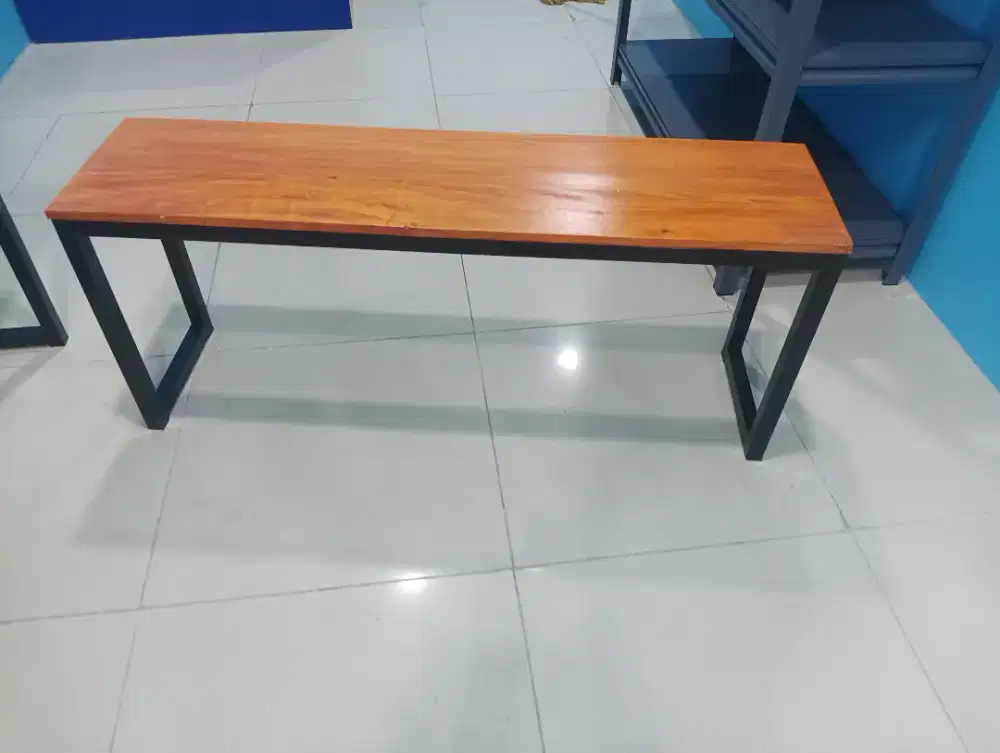 Jual kursi kayu kaki nya besi murah
