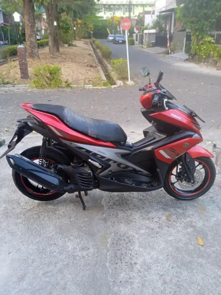 JUAL : YAMAHA AEROX F1 155CC TAUN 2018