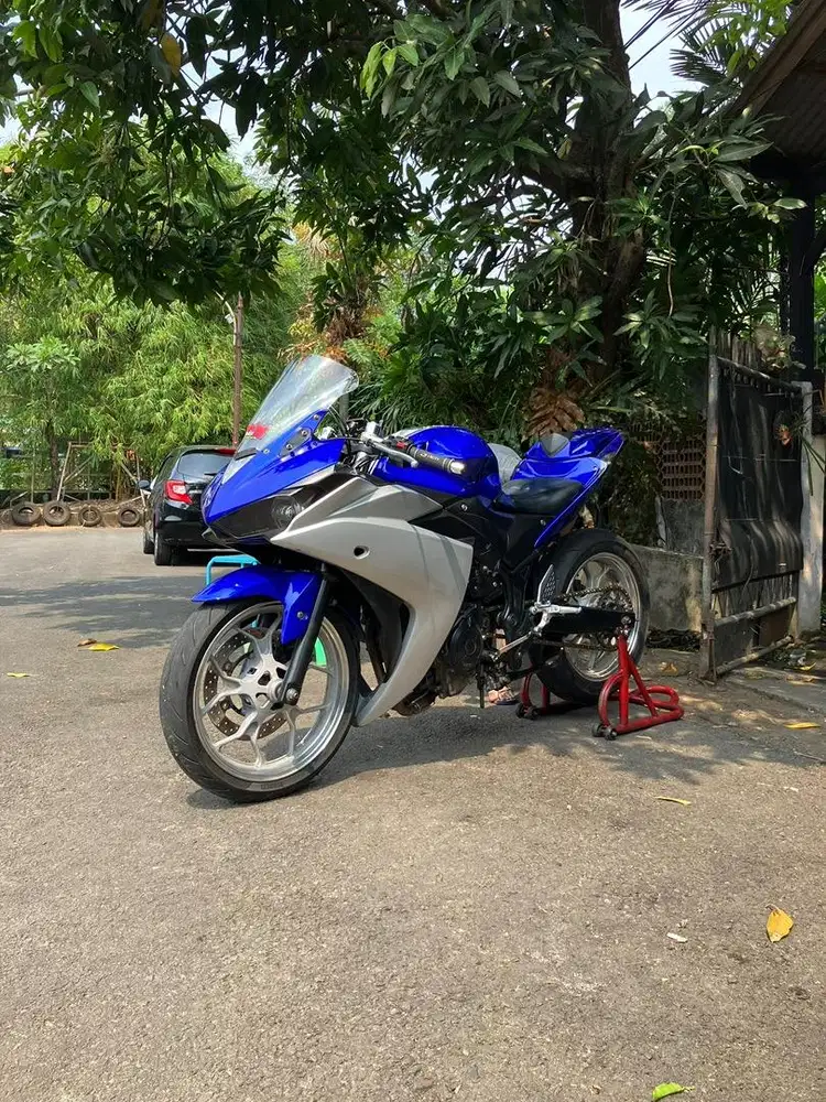 Yamaha R25 2016 Blue