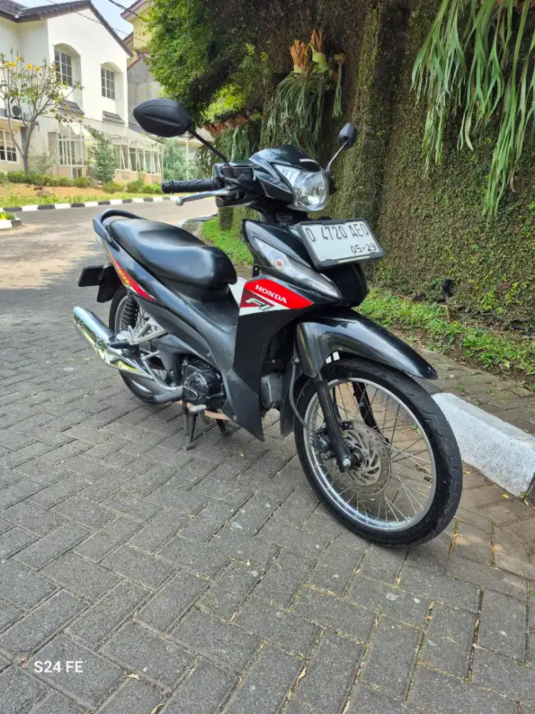 Honda revo fit injeksi 2024
