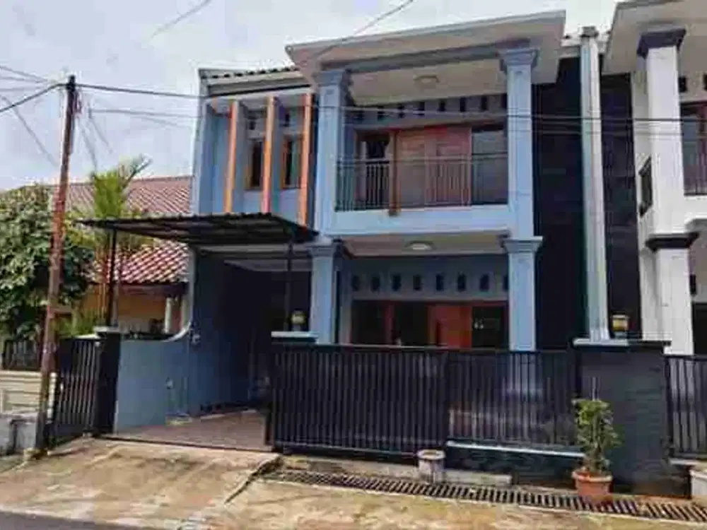 Rumah Strategis dengan Akses 3 mobil di daerah Tebet, Jakarta Selatan