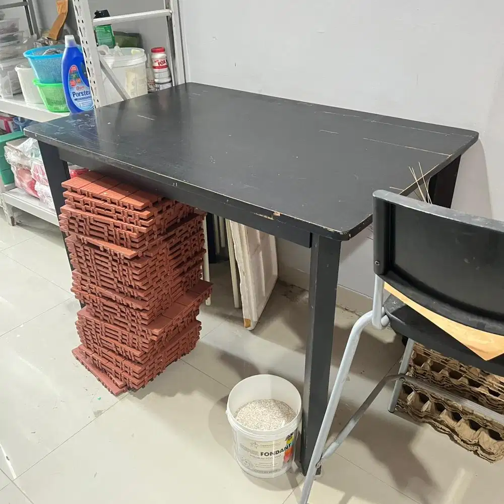 Meja makan 120x90cm hitam