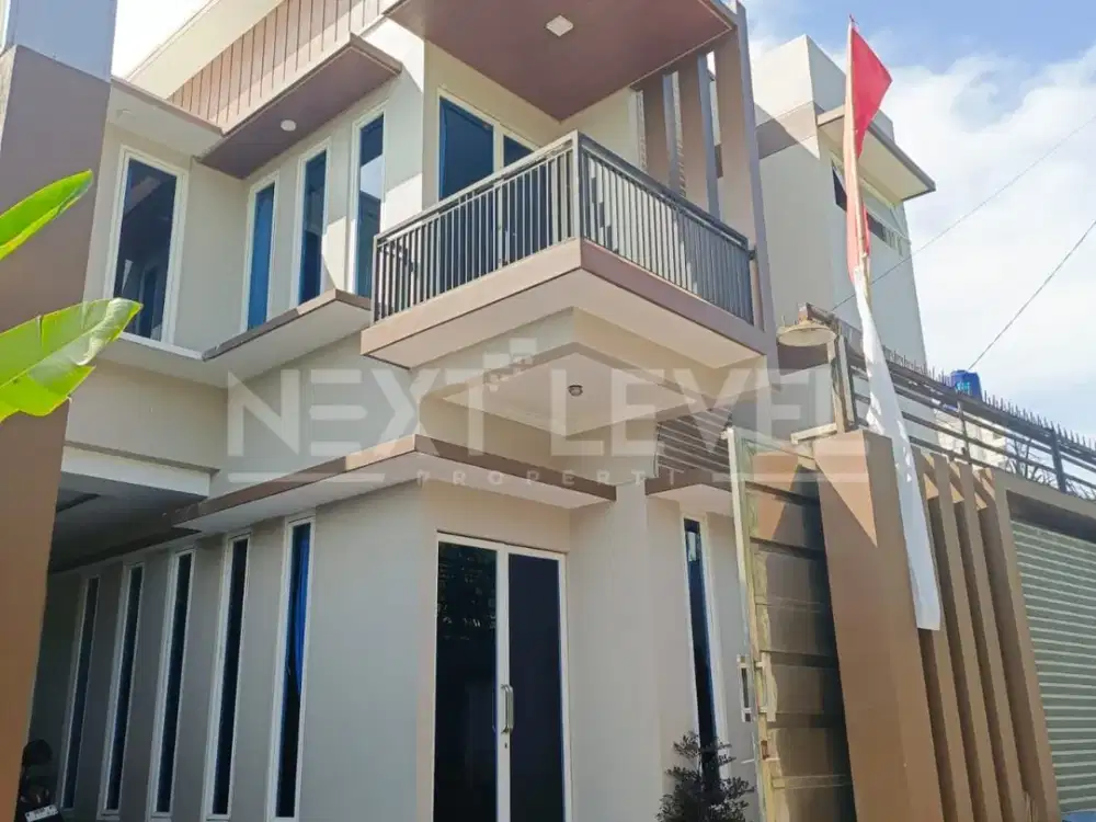 Villa 6 Kamar Di Batu, Ada Kolam Renang