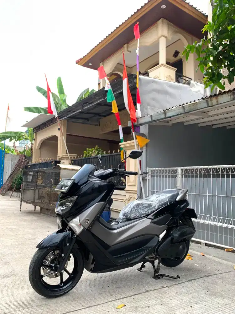 YAMAHA NMAX OLD 2017 KM 20 RB ISTIMEWA