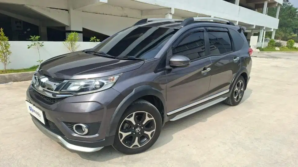 Honda BR-V 1.5 E Prestige Bensin-AT 2016