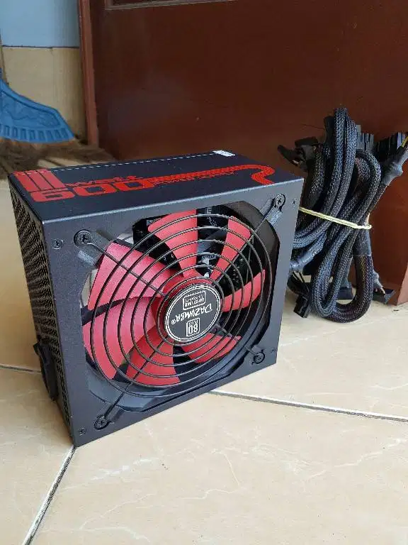 PSU Dazumba 600w 80+ Semi Modular 8 dan 6 pin vga