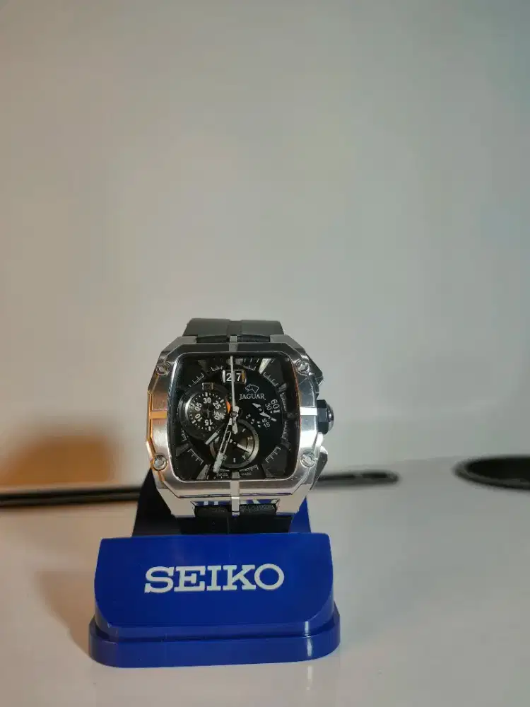 Jam tangan jaguar j640