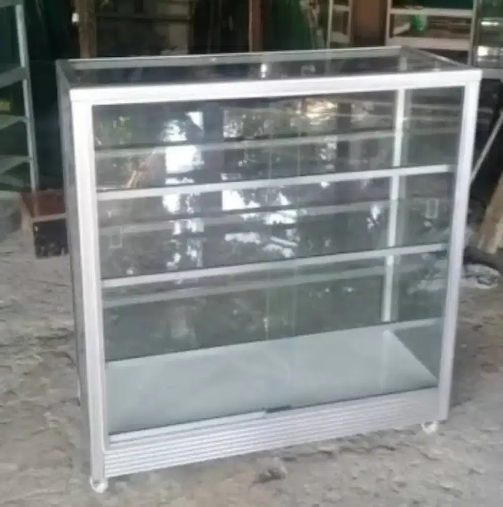 Dijual etalase kaca bekas 1 meter