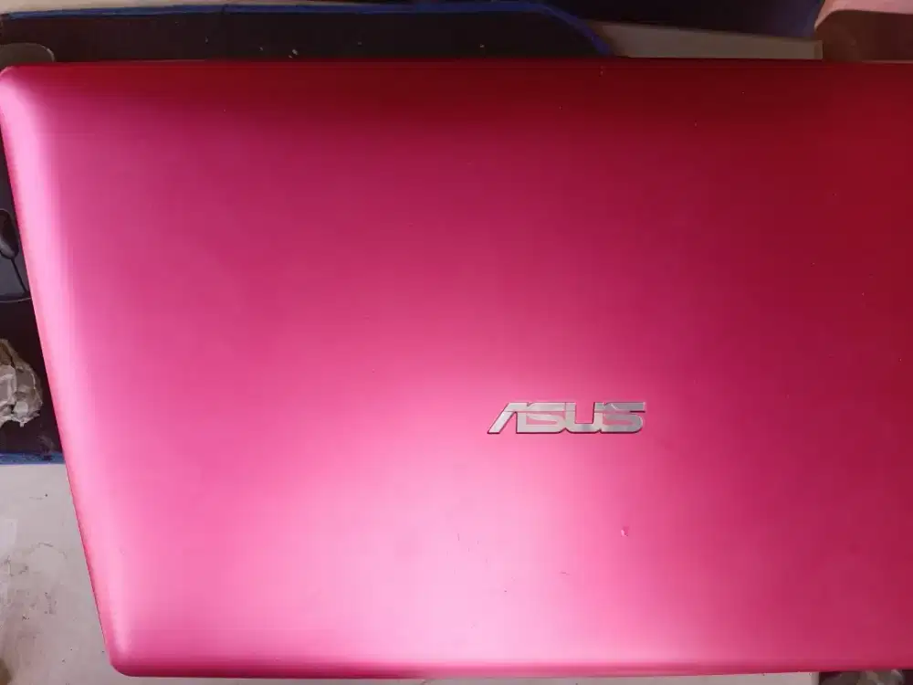 ASUS X200M kondisi blue screen