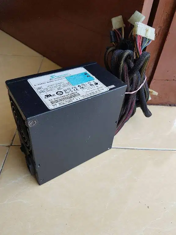 PSU Seasonic SS-500ES 500w 80+ 8 dan 6 pin vga