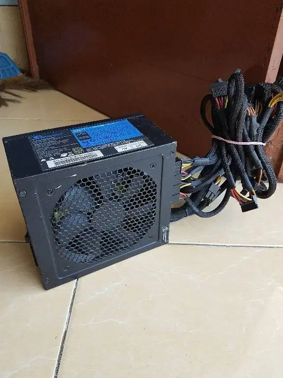 PSU Seasonic SSR-650RM 650w 80+ Gold Semi Modular 2x8 pin vga