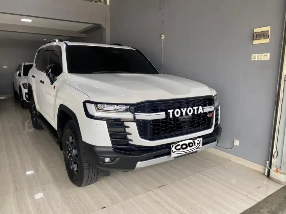 Toyota Land cruiser 300 GR th 2025 ( landcruiser Lc300 )