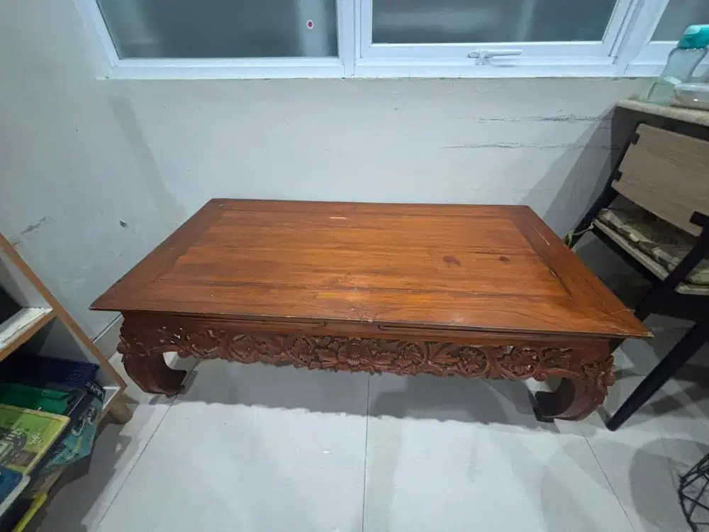 Meja tamu bahan jati