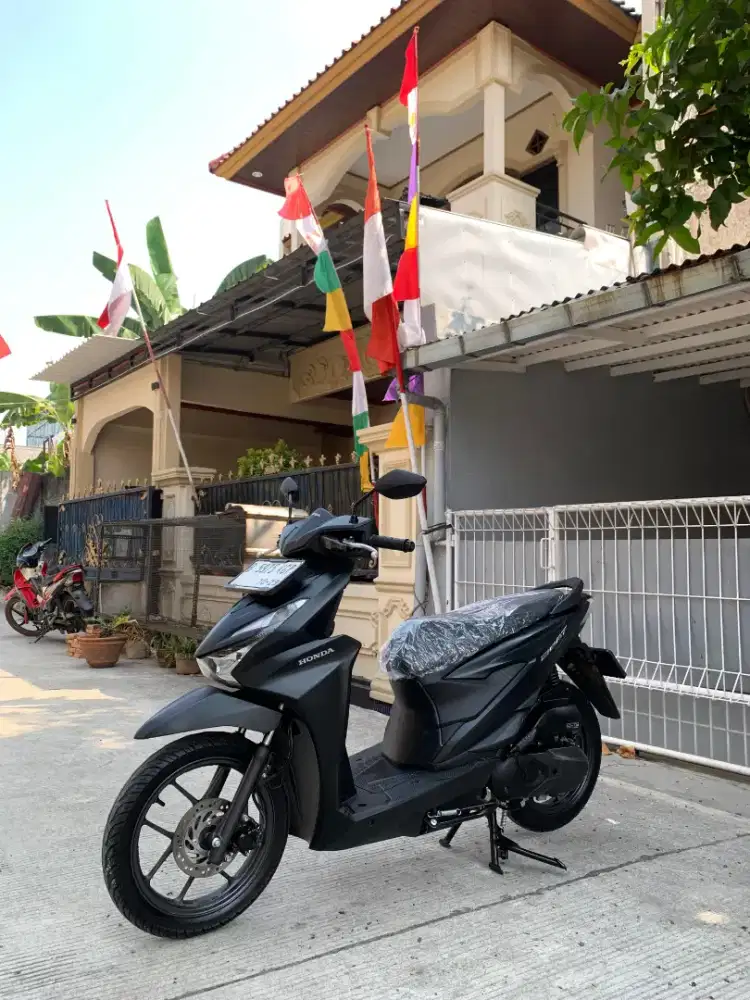 HONDA BEAT DELUXE KEYLESS 2024 KM 8 RB ISTIMEWA