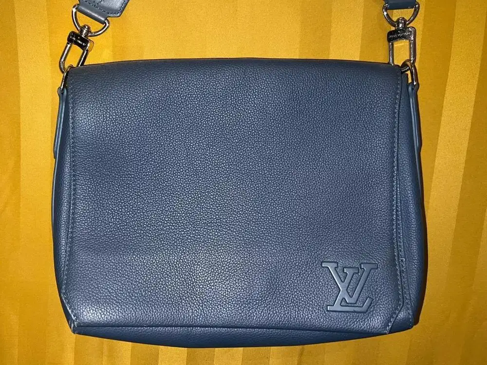 Louis Vuitton Takeoff Messenger - LV Aerogram Atlantic Blue