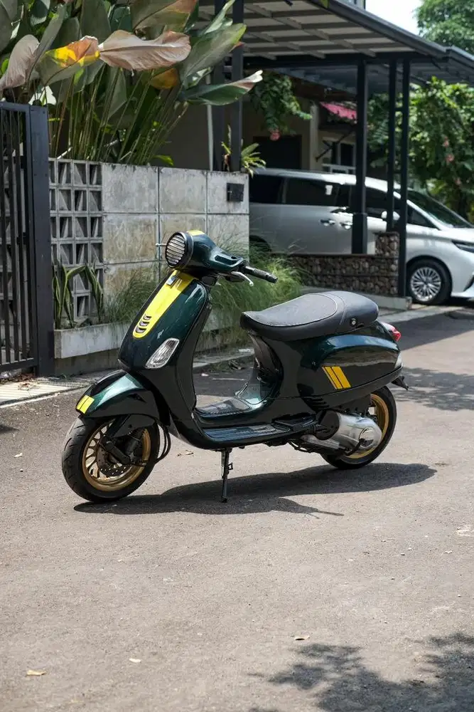 VESPA LX 150 3VIE TAHUN 2013