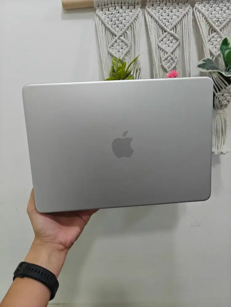 Apple macbook neo 8/256 inter