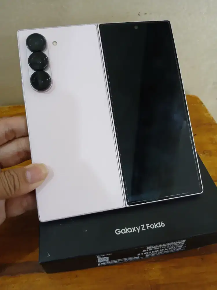 Samsung Z Fold 6 12/512Gb SEIN