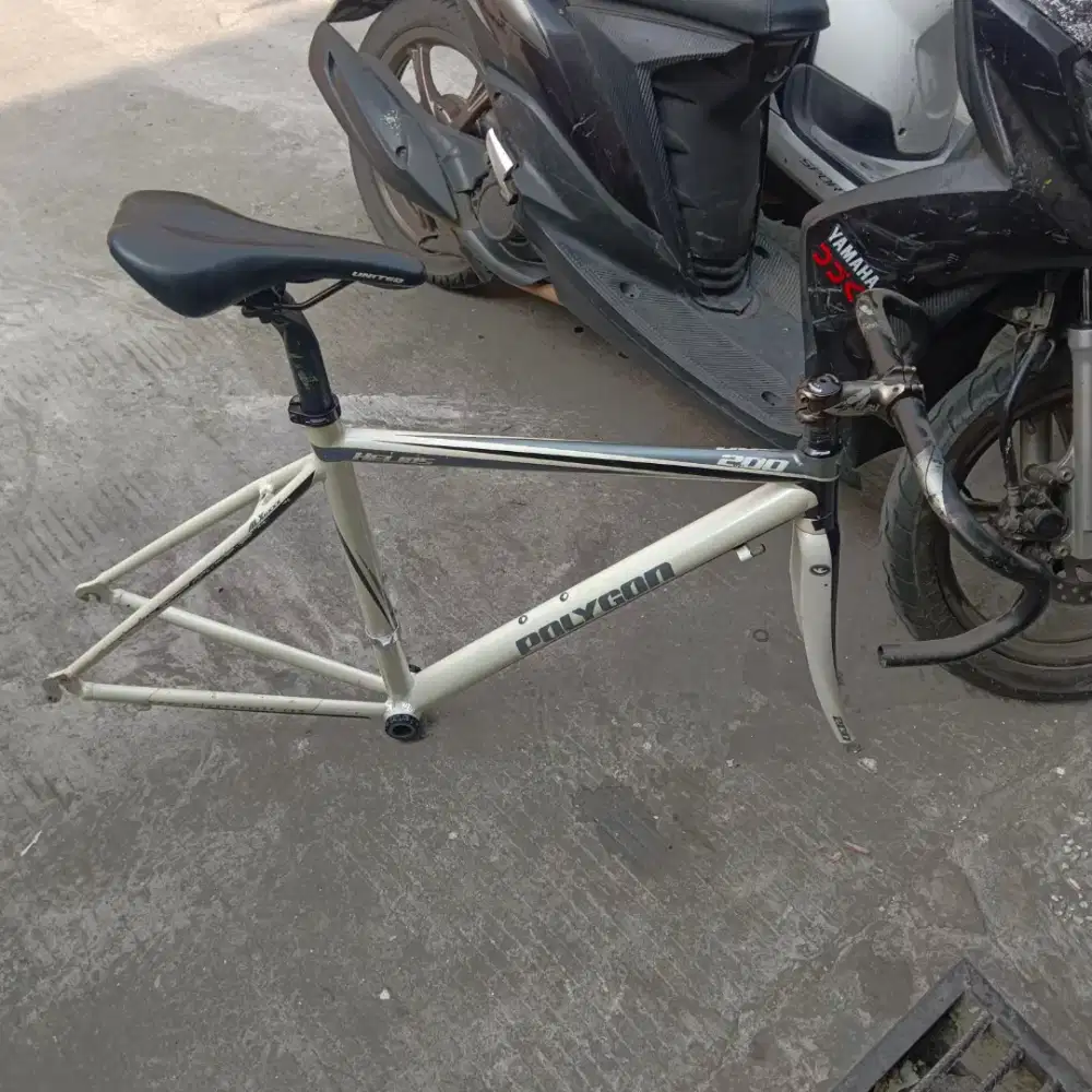 FRAMESET ROADBIKE COLOMBUS TUBING POLYGON HELIOS 200 SIZE S
