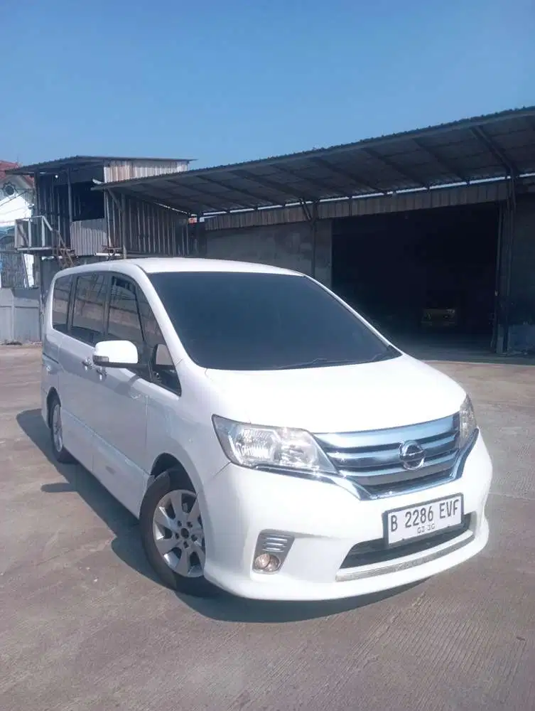 Nissan Serena 2013 Bensin