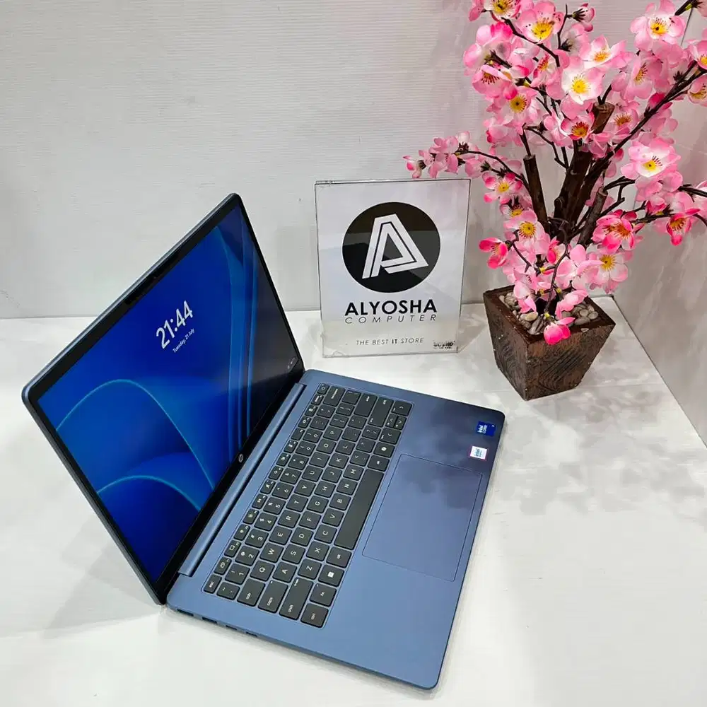 Laptop HP Omnibook 3 HU0115TU Core 3 100U 8GB SSD 512GB