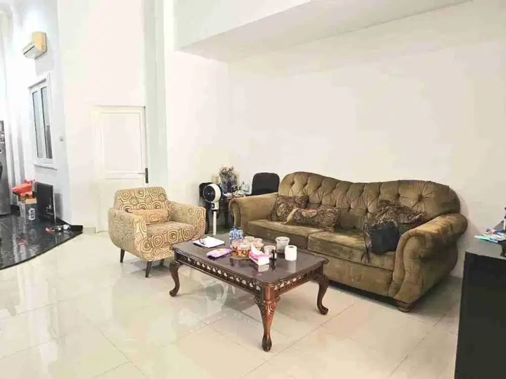 dijual rumah taman surya 3 pegadungan kalideres