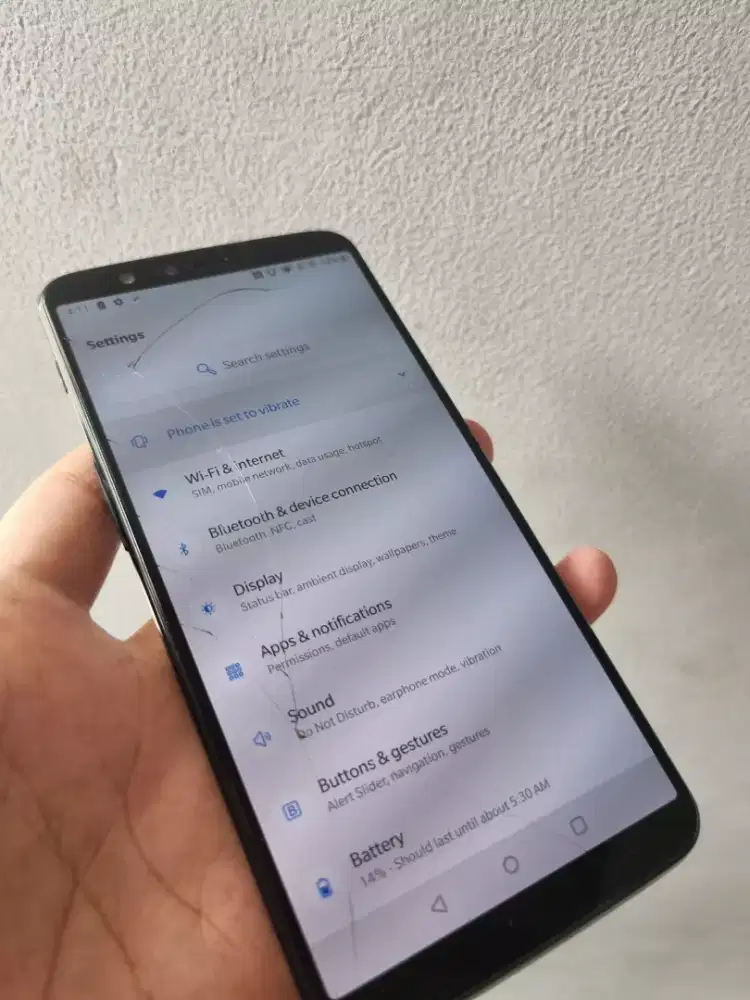 OnePlus 5T 6/64 minus