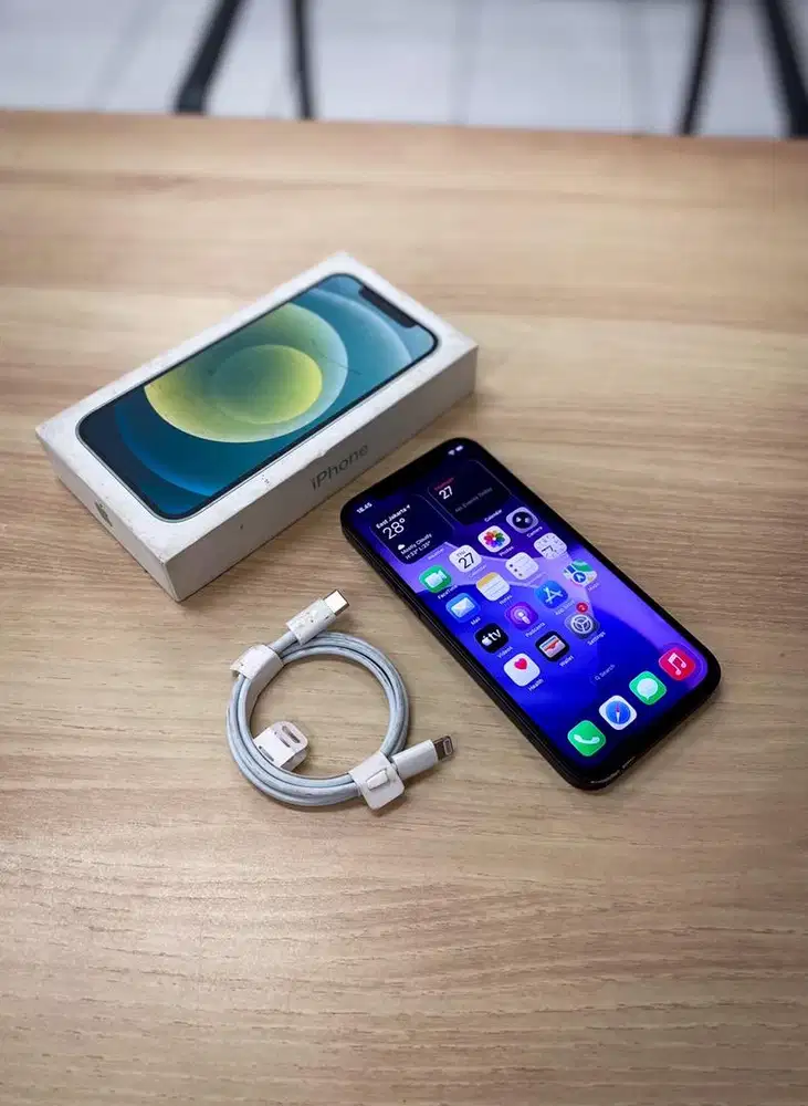 iPhone 12 Black 128GB fullset NOMINUS !