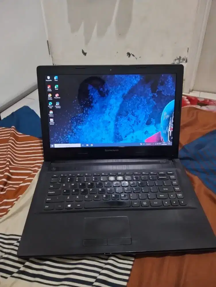 Lenovo i3 ram 8gb ssd 512gb