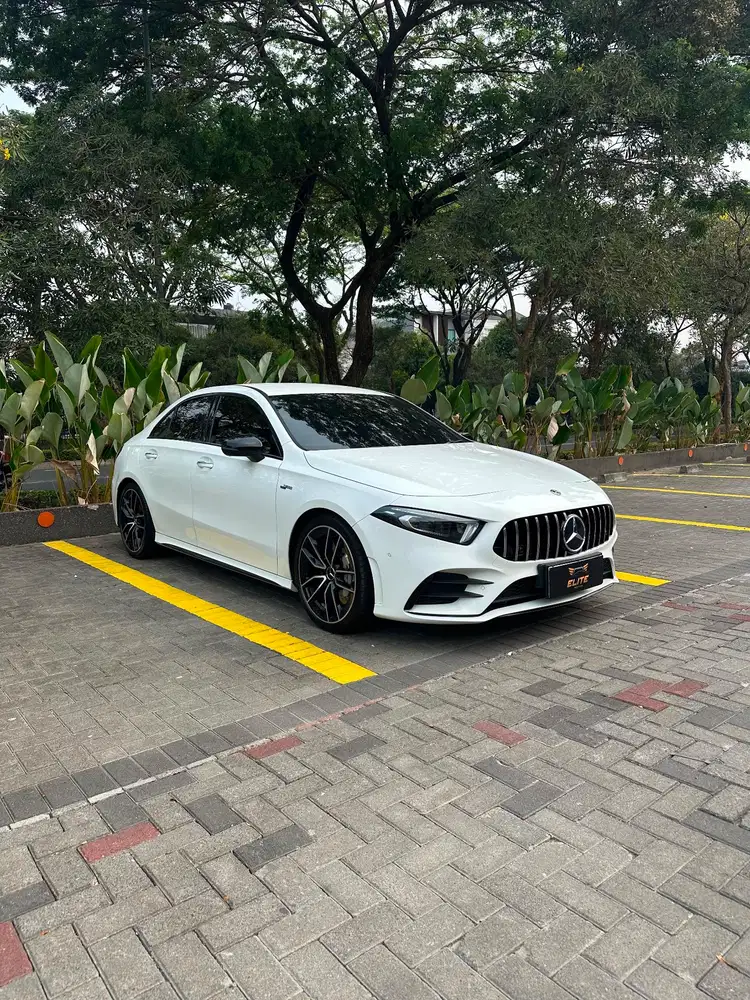 Mercedes Benz A35 AMG NIK 2021
