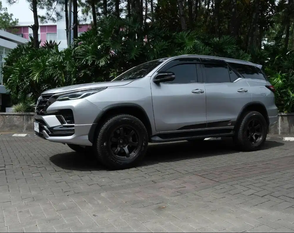 Toyota Fortuner GR Sport Matic tahun 2022
