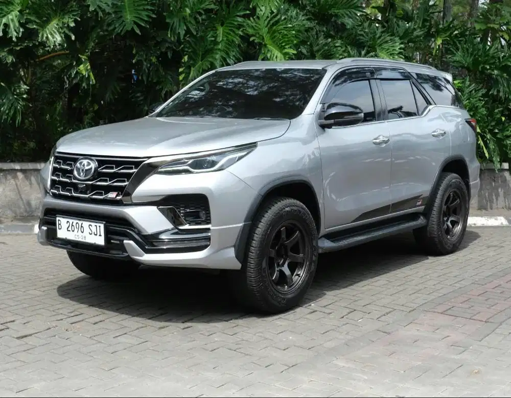 Toyota Fortuner GR Sport Matic tahun 2022