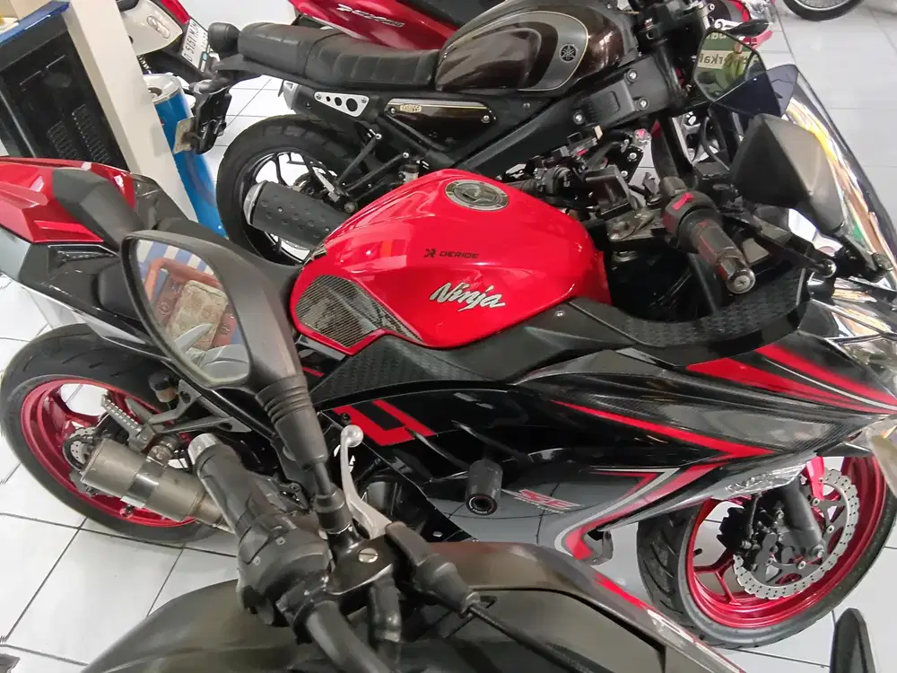 Kawasaki Ninja 250 FI SE Tahun 2015